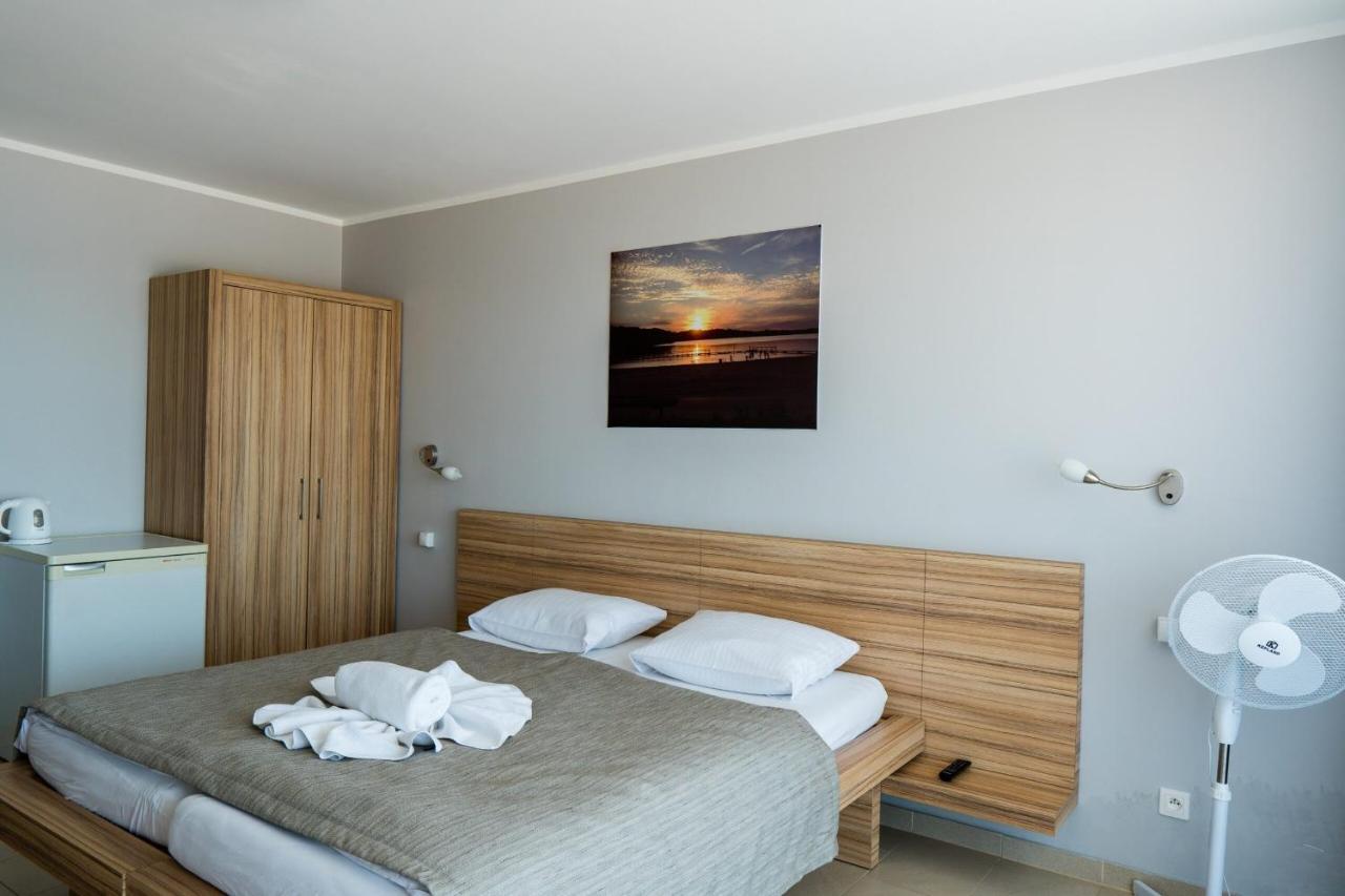 Pensjonat Dlugie Nowicki Rooms & Apartments Dış mekan fotoğraf